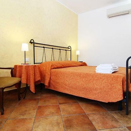 Agriturismo Di Paterno Sarzana Exterior photo